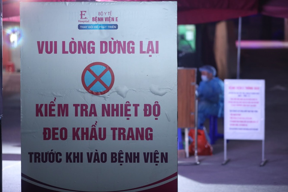 Hình ảnh đóng cửa Bệnh viện E sau khi ghi nhận ca mắc Covid-19 - 7 Hình ảnh đóng cửa Bệnh viện E sau khi ghi nhận ca mắc Covid-19 - 7