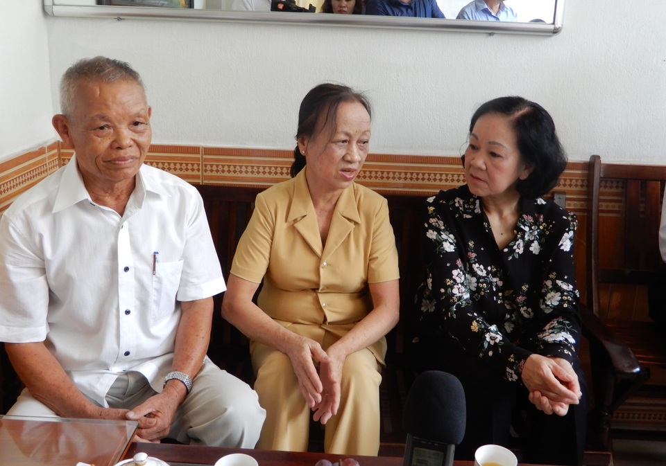 Trưởng Ban Dân vận Trung ương thăm gia đình chính sách tại Đà Nẵng - 1 Trưởng Ban Dân vận Trung ương thăm gia đình chính sách tại Đà Nẵng - 1