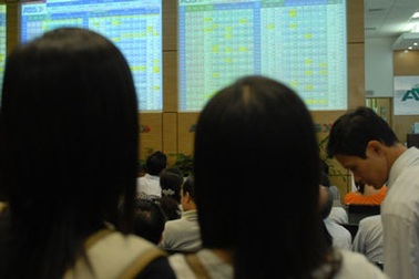 VN-Index “lấy đà” để giành lại mốc 500 điểm