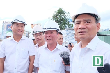 Tân bí thư Đà Nẵng thị sát các công trình phục vụ APEC