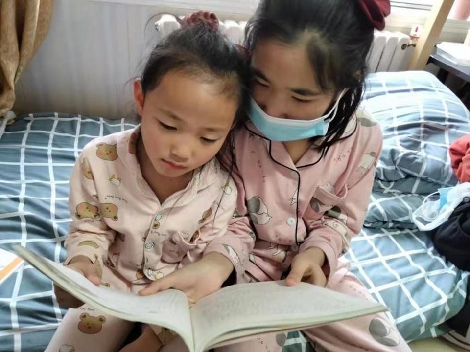 Bé gái 7 tuổi chạy bền bỉ mỗi ngày để cứu chị gái - 3 Bé gái 7 tuổi chạy bền bỉ mỗi ngày để cứu chị gái - 3
