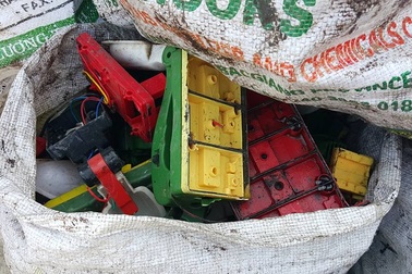 Khẩn cấp di dời 13 hộ tái chế chì thủ công ra khỏi làng nghề