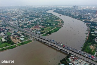 "Thần đèn" đã hoàn thành nâng cầu Bình Phước 1 ở TPHCM thêm 1,25m