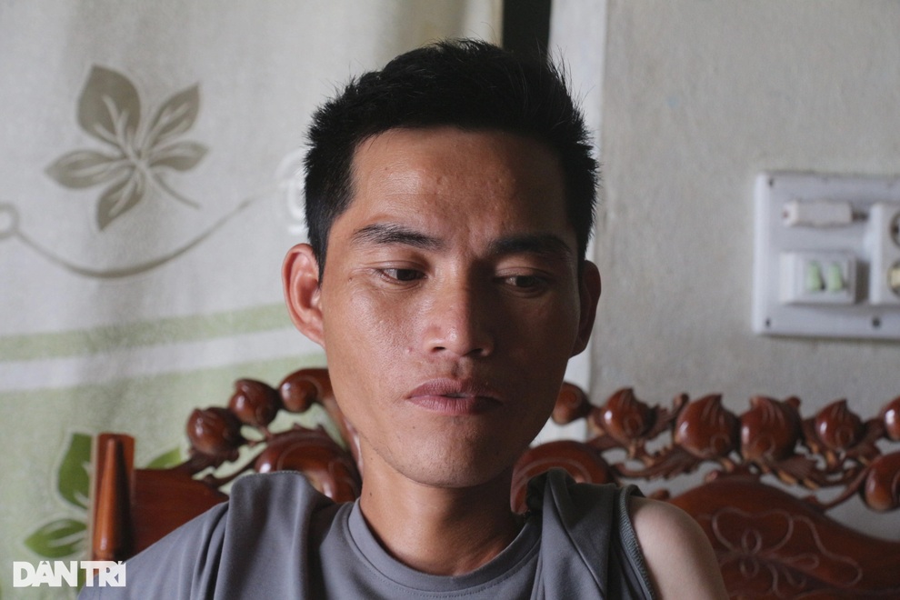 Bố tật nguyền, mẹ thiểu năng, thương bé trai 4 tuổi mắc bệnh hiểm nghèo - 5 Bố tật nguyền, mẹ thiểu năng, thương bé trai 4 tuổi mắc bệnh hiểm nghèo - 5