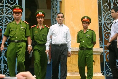 Huỳnh Ngọc Sĩ kháng cáo kêu oan