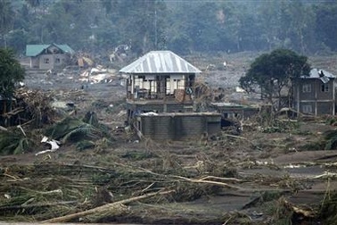 Bão gây lũ quét ở Philippines: 400 người chết khi đang ngủ