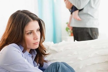 Tình cũ nằng nặc đòi xin chồng một đứa con