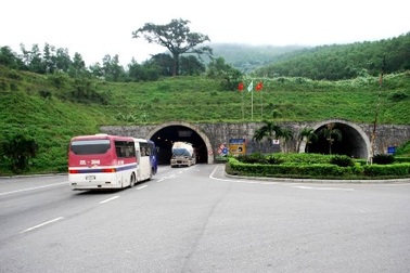 Chính phủ cho phép mở rộng hầm Hải Vân