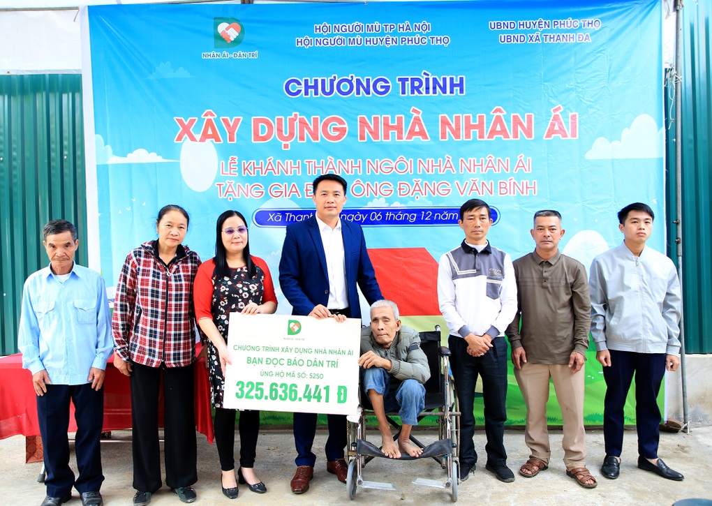 Khánh thành 2 ngôi nhà Nhân ái dành tặng người mù neo đơn ở Hà Nội - 2 Khánh thành 2 ngôi nhà Nhân ái dành tặng người mù neo đơn ở Hà Nội - 2