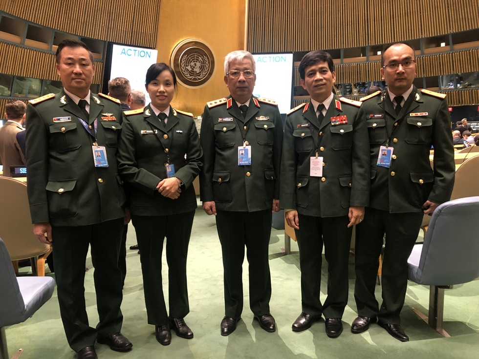Người thầy Nguyễn Chí Vịnh qua lời kể của Tướng gìn giữ hòa bình - 4 Người thầy Nguyễn Chí Vịnh qua lời kể của Tướng gìn giữ hòa bình - 4