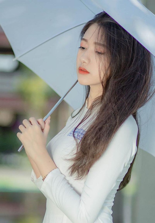Những “thiên thần áo dài” khiến dân mạng “nguyện trao tim” (P1) - 10 Những “thiên thần áo dài” khiến dân mạng “nguyện trao tim” (P1) - 10