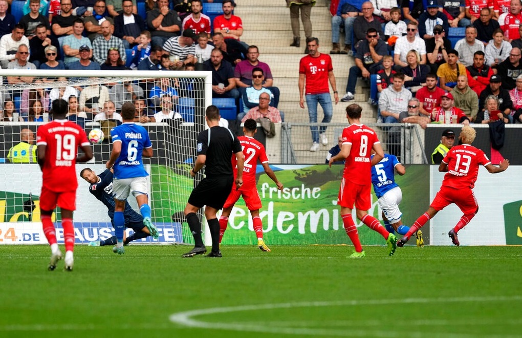 Bayern Munich áp sát ngôi đầu Bundesliga, Dortmund thắng đậm Stuttgart - 4 Bayern Munich áp sát ngôi đầu Bundesliga, Dortmund thắng đậm Stuttgart - 4