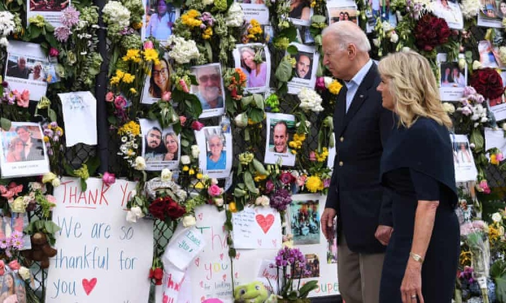 Ông Biden: Vẫn có thể tìm thấy người sống sót trong vụ sập chung cư 12 tầng - 1 Ông Biden: Vẫn có thể tìm thấy người sống sót trong vụ sập chung cư 12 tầng - 1