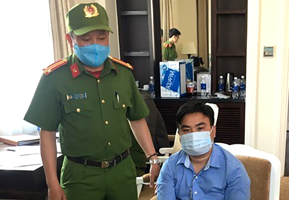 Đi nghỉ ở khách sạn 4 sao, tranh thủ trộm tài sản hơn nửa tỷ đồng - 1 Đi nghỉ ở khách sạn 4 sao, tranh thủ trộm tài sản hơn nửa tỷ đồng - 1