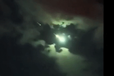 Giải mã ánh sáng bí ẩn xuất hiện trên bầu trời đêm Thổ Nhĩ Kỳ