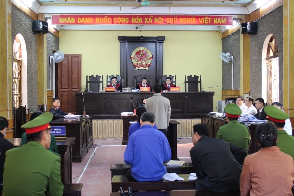Xét xử phúc thẩm vụ gian lận thi cử ở Sơn La - 1 Xét xử phúc thẩm vụ gian lận thi cử ở Sơn La - 1