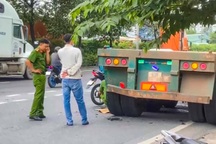 Nam thanh niên tử vong bên hông xe đầu kéo ở TPHCM