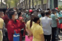 Công ty thông báo không thưởng tháng 13, hàng trăm công nhân ngừng việc