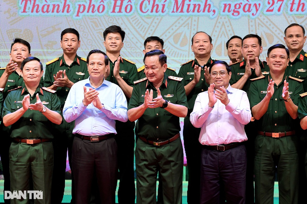 Thủ tướng: Còn hài cốt liệt sĩ chưa tìm thấy, chúng ta chưa yên lòng - 2 Thủ tướng: Còn hài cốt liệt sĩ chưa tìm thấy, chúng ta chưa yên lòng - 2