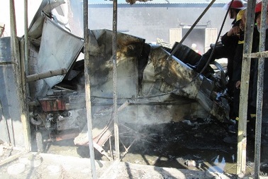 Cháy nhà hàng vua gà tươi, nhiều bình gas được di chuyển gấp