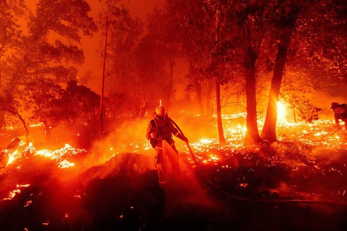 Mỹ: Cháy rừng hoành hành bang California gần nửa tháng - Ảnh 1.