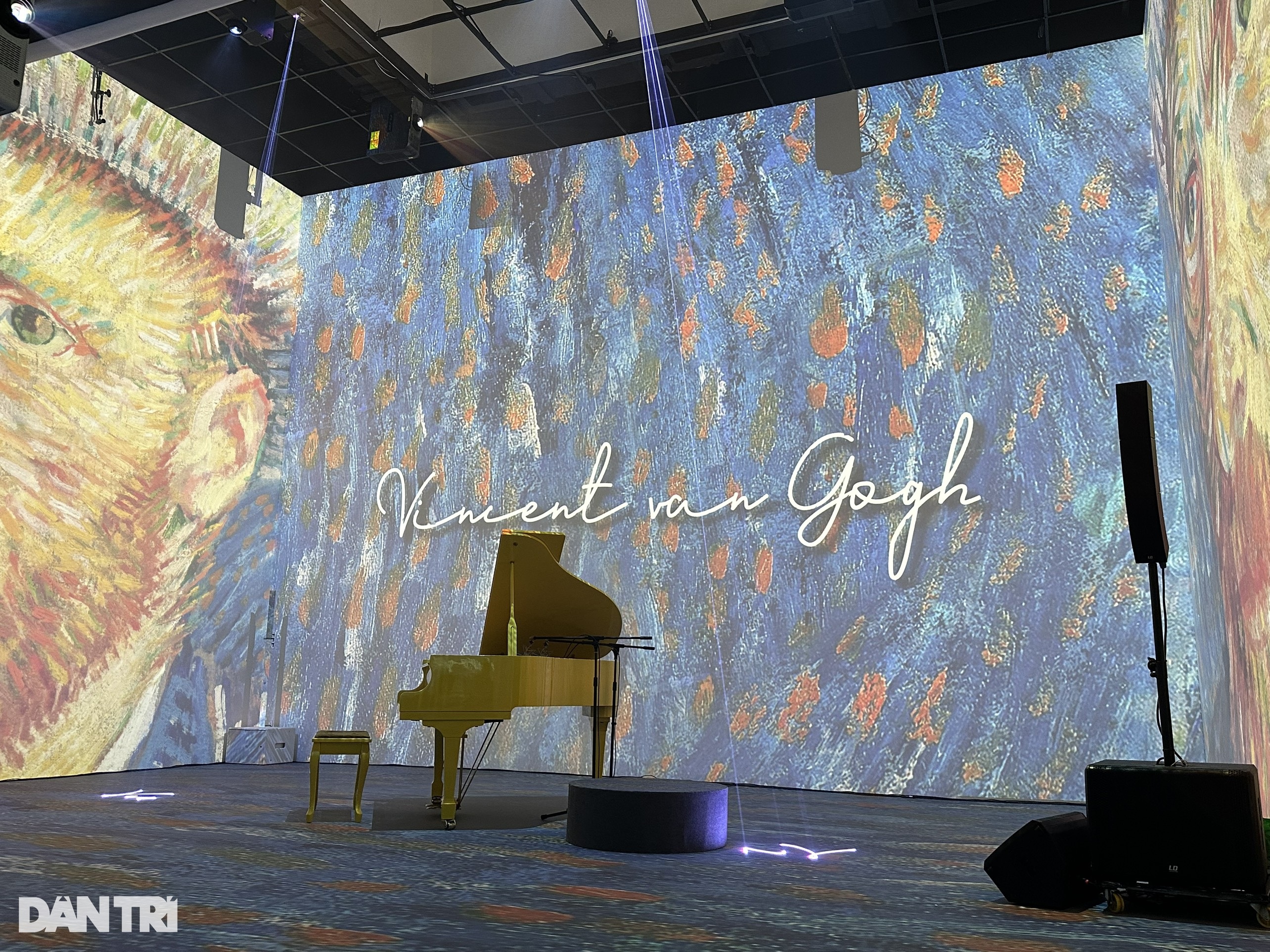 Khán giả TPHCM thích thú tham quan triển lãm Van Gogh - 3