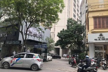 Hà Nội: Nữ giúp việc rơi từ tầng 11 chung cư