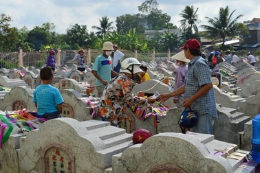 Nhộn nhịp Tết Thanh minh