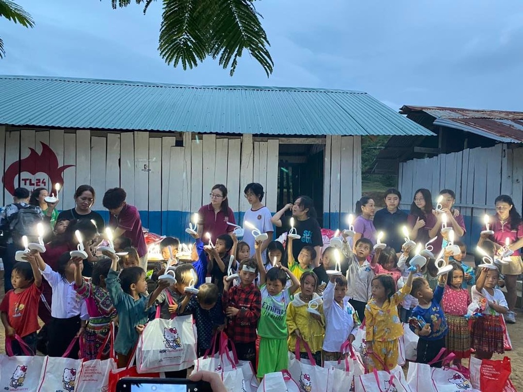 Nuôi dưỡng tình yêu, trách nhiệm cộng đồng cho học sinh từ những điều giản dị - 2 Nuôi dưỡng tình yêu, trách nhiệm cộng đồng cho học sinh từ những điều giản dị - 2
