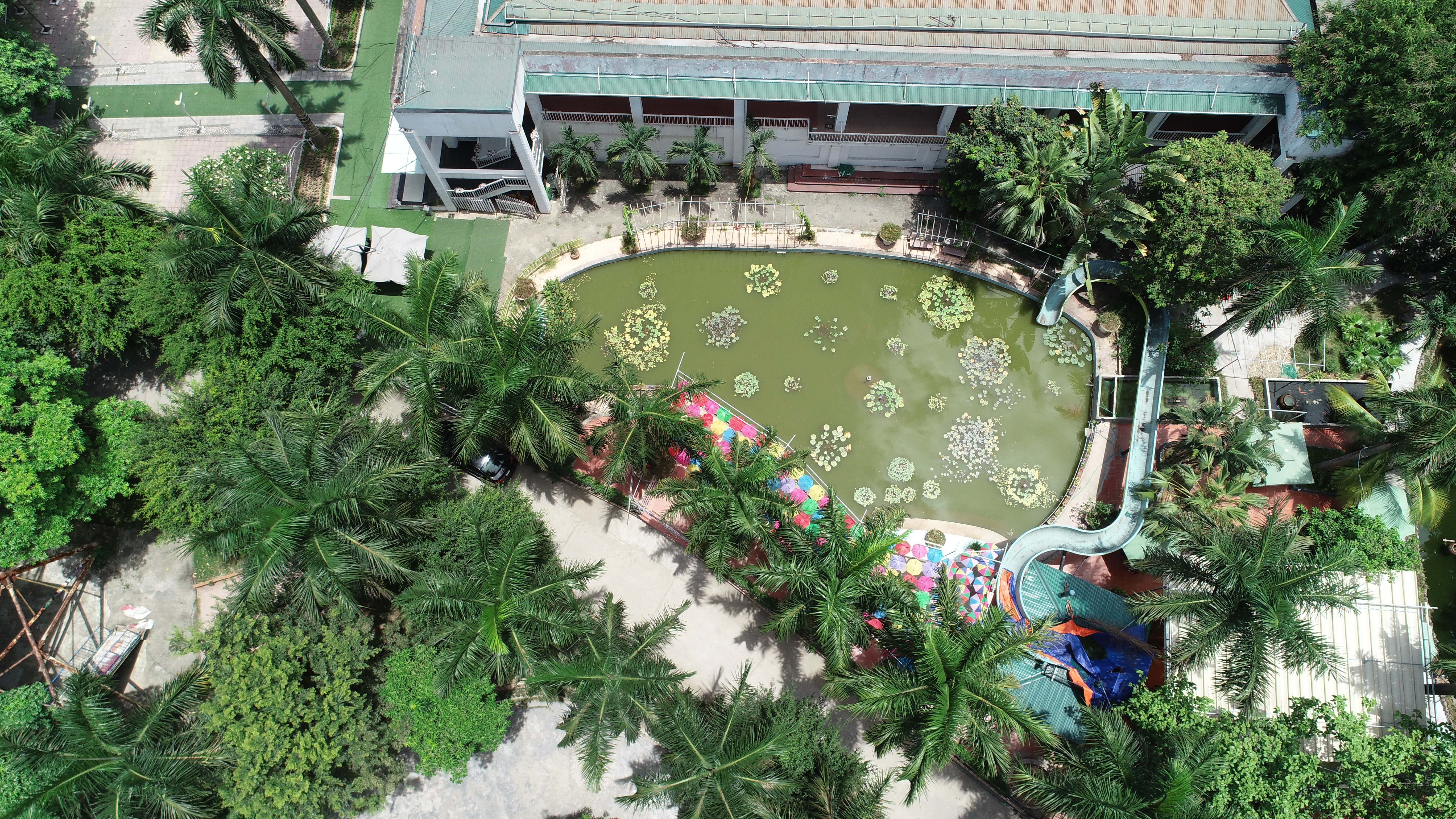 Toàn cảnh công viên nước giữa Thủ đô bị bỏ hoang suốt 13 năm - 2