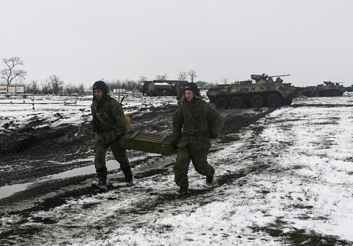 Các nước đồng loạt sơ tán đại sứ quán, kêu gọi công dân lập tức rời Ukraine - 1 Các nước đồng loạt sơ tán đại sứ quán, kêu gọi công dân lập tức rời Ukraine - 1