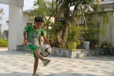 Cậu bé được David Beckham khen ngợi nhận "nhiệm vụ đặc biệt" ở SEA Games 31