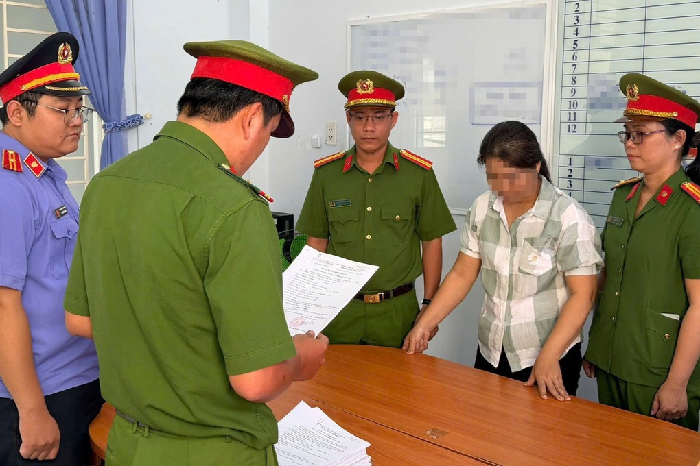Cản mẹ chồng và hàng xóm xô xát, con dâu vướng vòng lao lý - 1 Cản mẹ chồng và hàng xóm xô xát, con dâu vướng vòng lao lý - 1