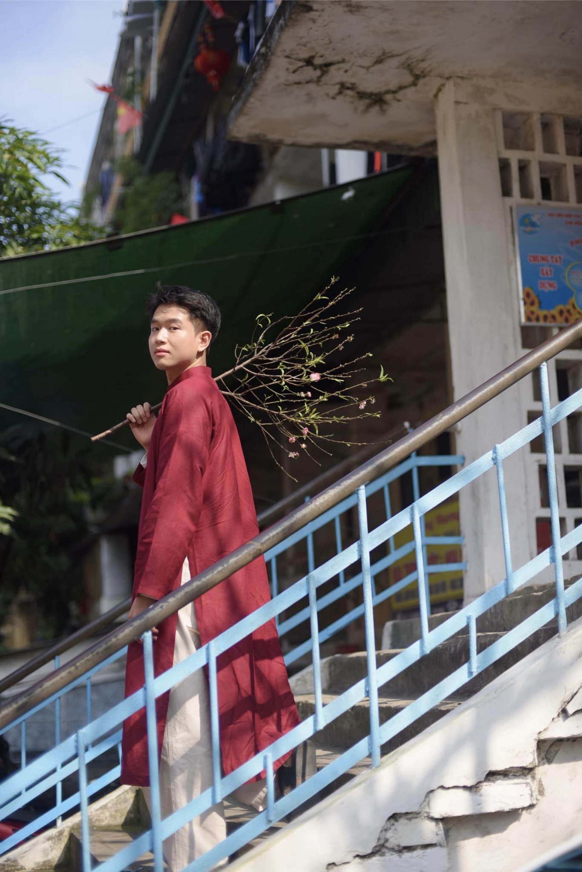 MC Thiện Khiêm mua đất ở tuổi 21, không thích được gọi là hot boy IELTS - 8 MC Thiện Khiêm mua đất ở tuổi 21, không thích được gọi là hot boy IELTS - 8