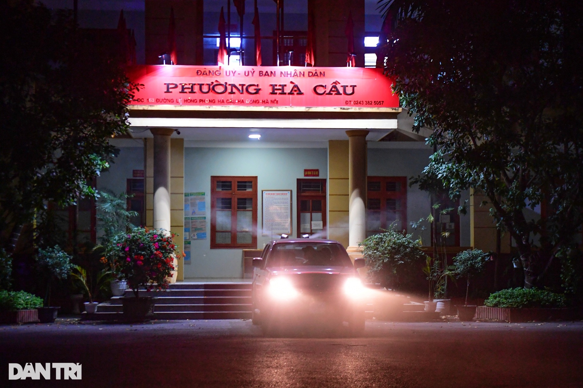 Hà Nội: Xuyên đêm phun thuốc diệt muỗi chặn dịch sốt xuất huyết - 4 Hà Nội: Xuyên đêm phun thuốc diệt muỗi chặn dịch sốt xuất huyết - 4