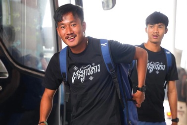 Dàn sao nhập tịch Campuchia có mặt ở Việt Nam, HLV chỉ ra điều bất lợi