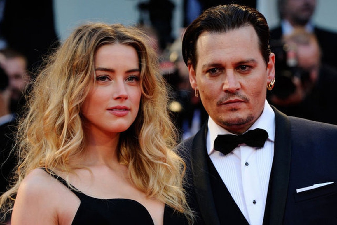 Johnny Depp lại đưa vợ cũ ra tòa, đòi bồi thường 50 triệu USD - 2 Johnny Depp lại đưa vợ cũ ra tòa, đòi bồi thường 50 triệu USD - 2