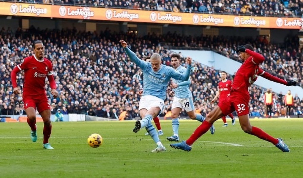 Ghi bàn vào lưới Liverpool, Haaland phá kỷ lục của huyền thoại Man Utd - 1 Ghi bàn vào lưới Liverpool, Haaland phá kỷ lục của huyền thoại Man Utd - 1