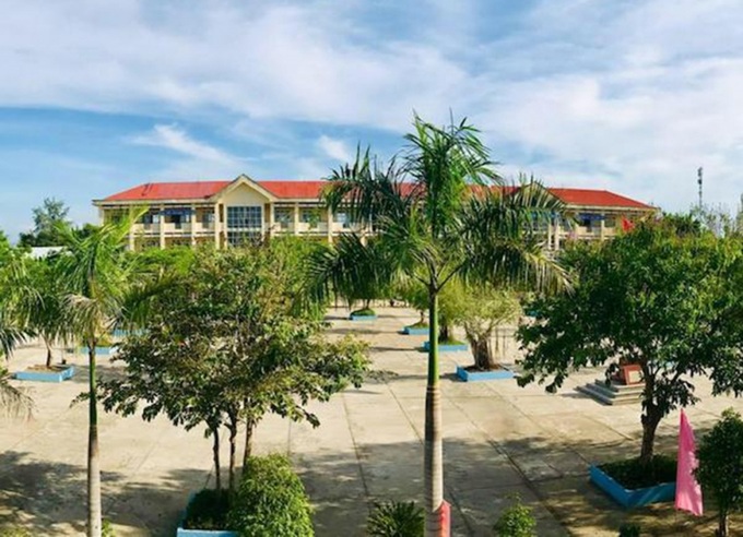 Trường THCS và THPT Vĩnh Thắng, nơi xảy ra vụ việc.