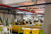 Phụ huynh trường Quốc tế Mỹ muốn tiếp quản, điều hành nhà trường