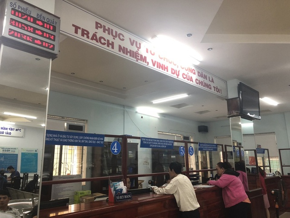 Đà Nẵng tiếp nhận thủ tục hành chính trực tiếp sau thời gian nghỉ dịch - 1 Đà Nẵng tiếp nhận thủ tục hành chính trực tiếp sau thời gian nghỉ dịch - 1