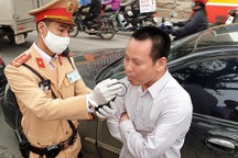 Tăng mức xử phạt vi phạm gấp 10 lần liệu có giúp giảm tai nạn giao thông?