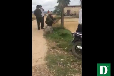 Phó chủ tịch UBND thị trấn quát dân.