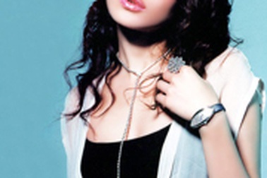 Hai kiều nữ châu Á cùng “đua” trong phim “hot”