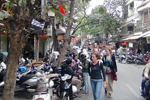 Hà Nội “ra quân” giành lại vỉa hè ở khu trung tâm