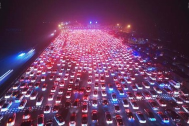 Trung Quốc: Tắc đường khủng khiếp sau kỳ nghỉ lễ năm mới