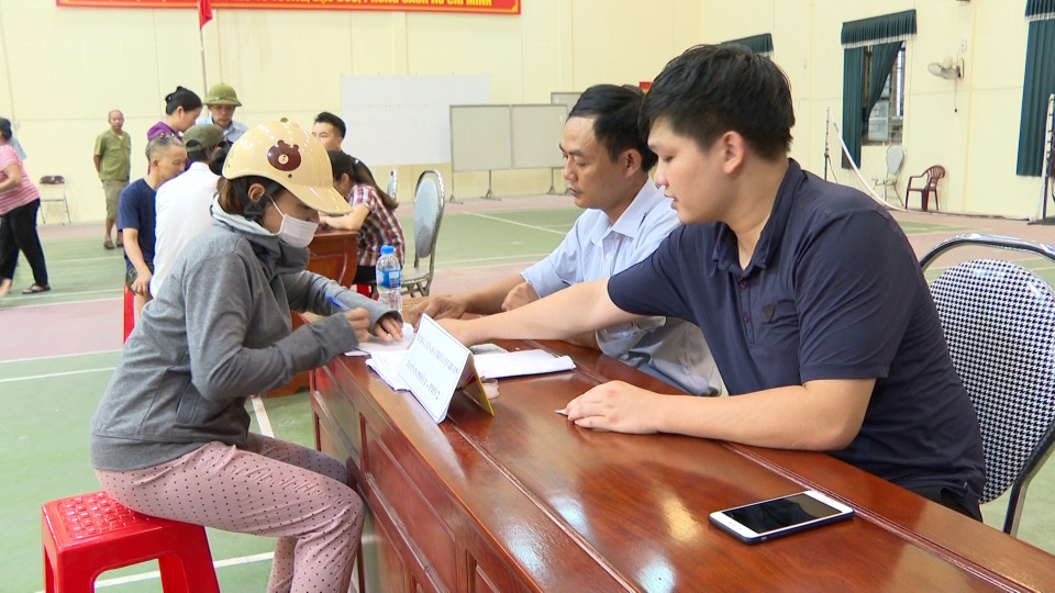 Ninh Bình: Hơn 6.000 lao động đã được hỗ trợ do ảnh hưởng dịch Covid-19 - 2 Ninh Bình: Hơn 6.000 lao động đã được hỗ trợ do ảnh hưởng dịch Covid-19 - 2