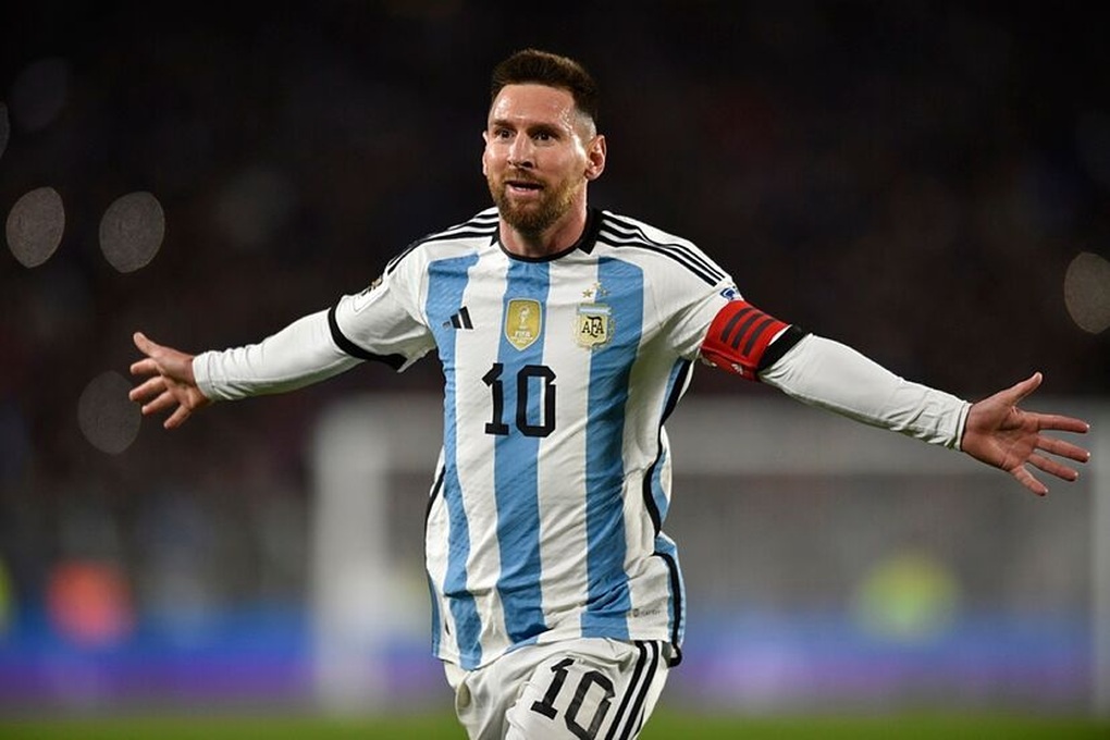 Lionel Messi sút phạt thần sầu, Argentina chật vật chiến thắng - 1 Lionel Messi sút phạt thần sầu, Argentina chật vật chiến thắng - 1