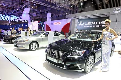 Lexus dàn trận đón Vietnam Motorshow