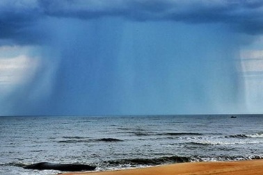 "Điềm báo" nguy hiểm từ đám mây nhìn hung dữ như vòi rồng ở Bà Rịa-Vũng Tàu